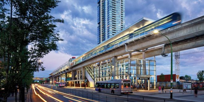 Metrotown Skytrain & Bus Station Metrotown 天车站